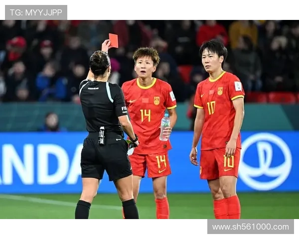 中国女足主力门将徐欢在东亚杯上屡次神勇扑救力保球队晋级 中国女足主力门将徐欢在东亚杯上屡次神勇扑救力保球队晋级